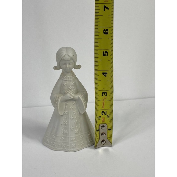VINTAGE JOSEPH MAGNIN WHITE PORCELAIN BISQUE CHOIR GIRL BELL JAPAN - Picture 3 of 4